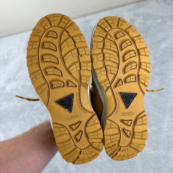 Nike Manoa Leather ACG Boots Haystack Size 4 5 Youth - Picture 12 of 13